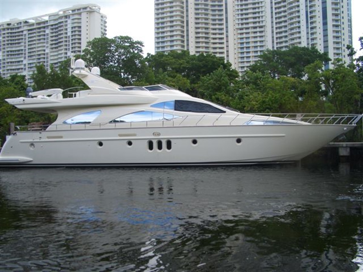 Mi Champion - 2007 AZIMUT YACHTS 80' Carat