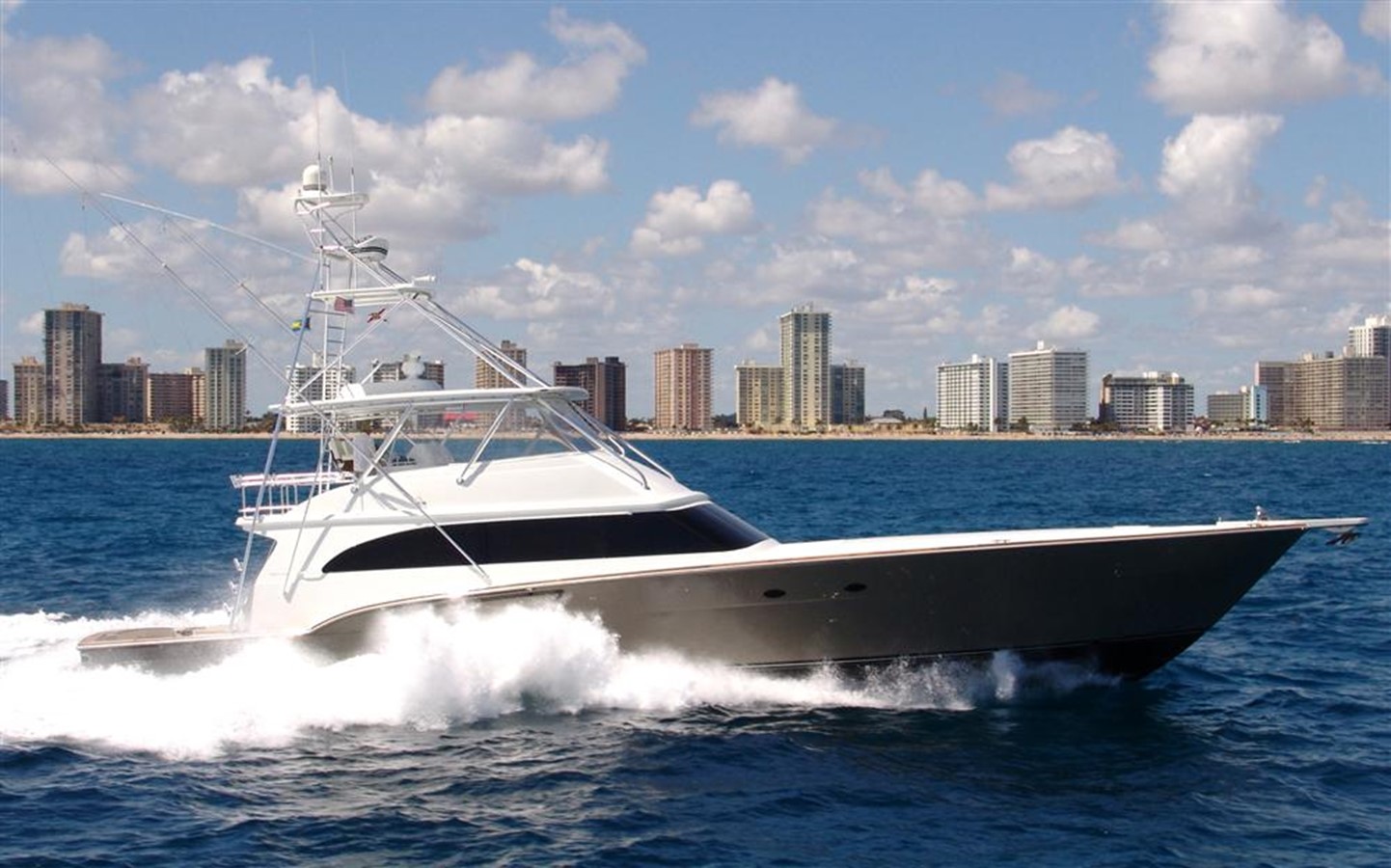 DONZI R80 - 2010 DONZI MARINE 80'