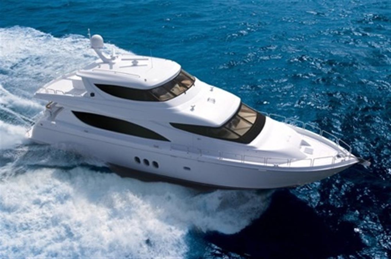 Ultimate Taxi - 2006 HATTERAS 80' Motor Yacht