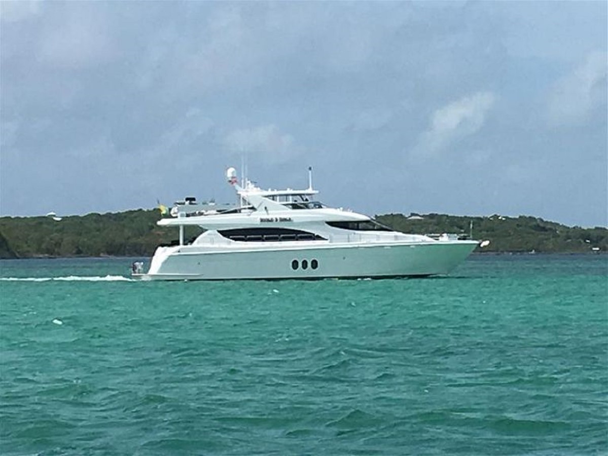 Doodle B Dinkle - 2004 HATTERAS 80' 80 Motor Yacht