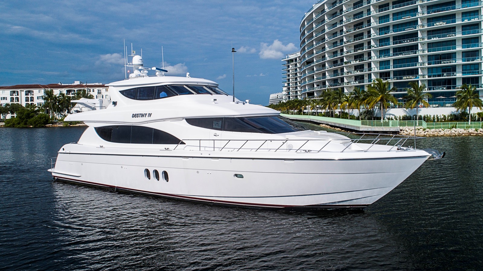 DESTINY IV - 2006 HATTERAS 80' Enclosed Flybridge