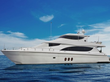 LA MER - 2005 HATTERAS 80' 80 Enclosed Flybridge