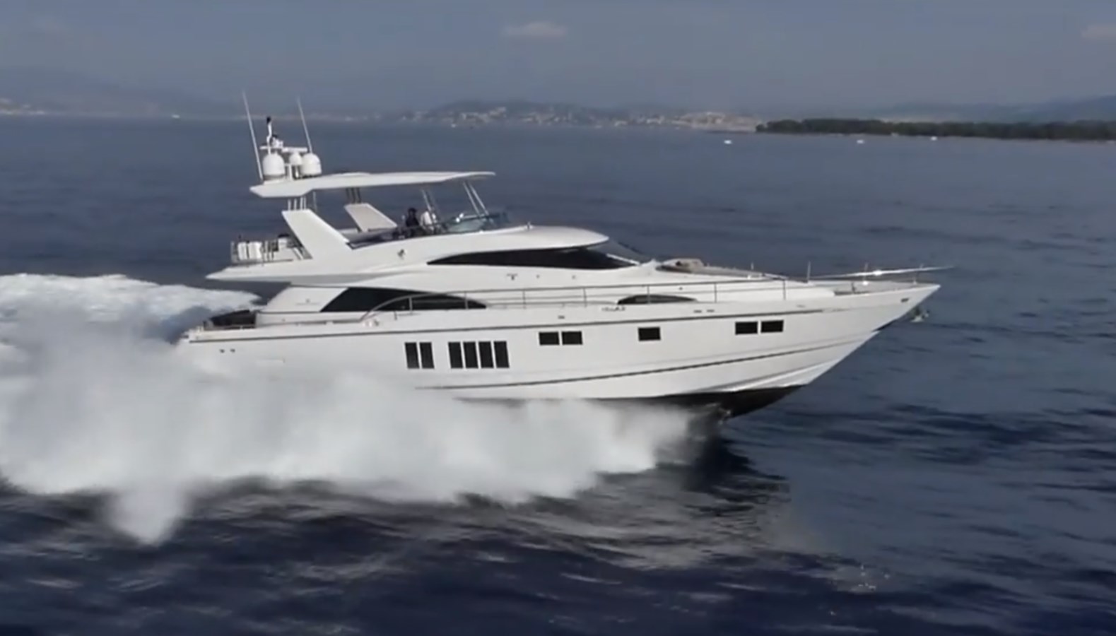 Handa - 2015 FAIRLINE 80'