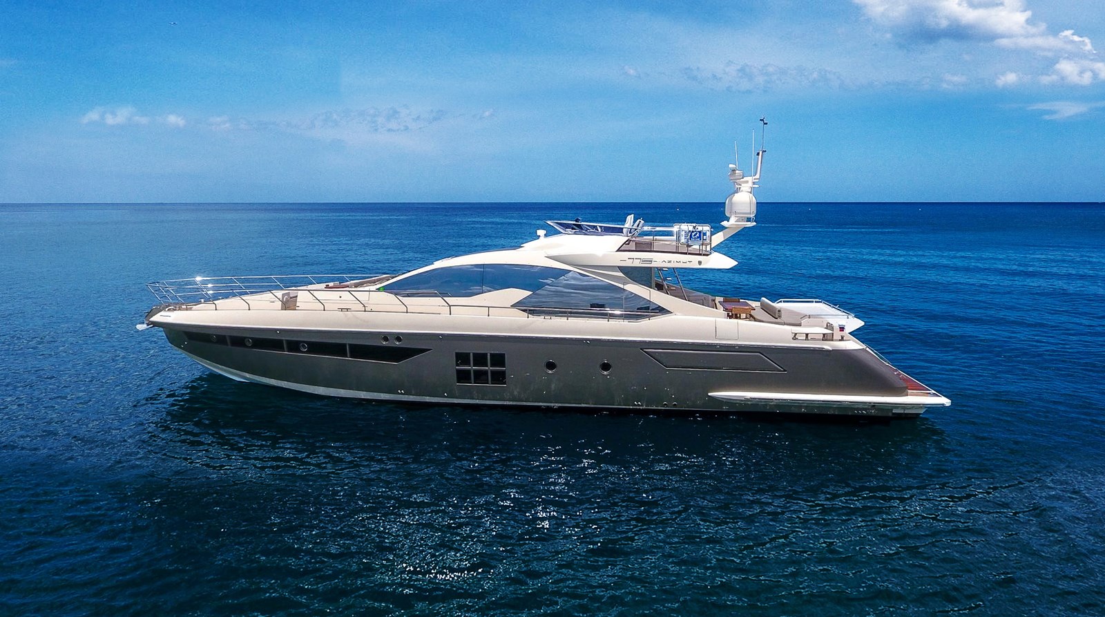 78' Azimut 77S Flybridge M/Y Samurai - 2015 AZIMUT