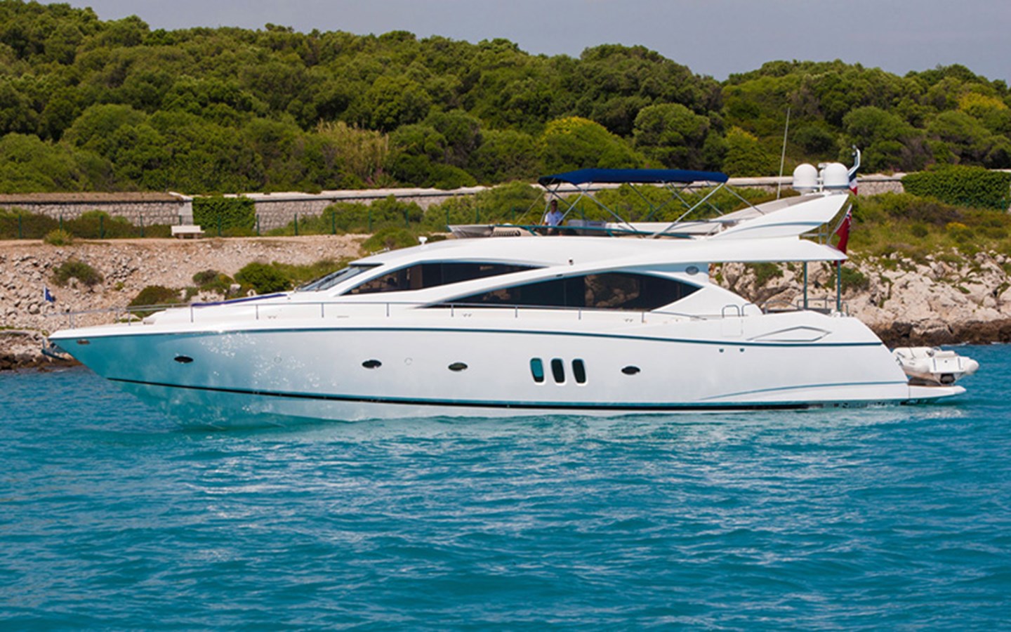 Moonraker - 2004 SUNSEEKER 78' 9