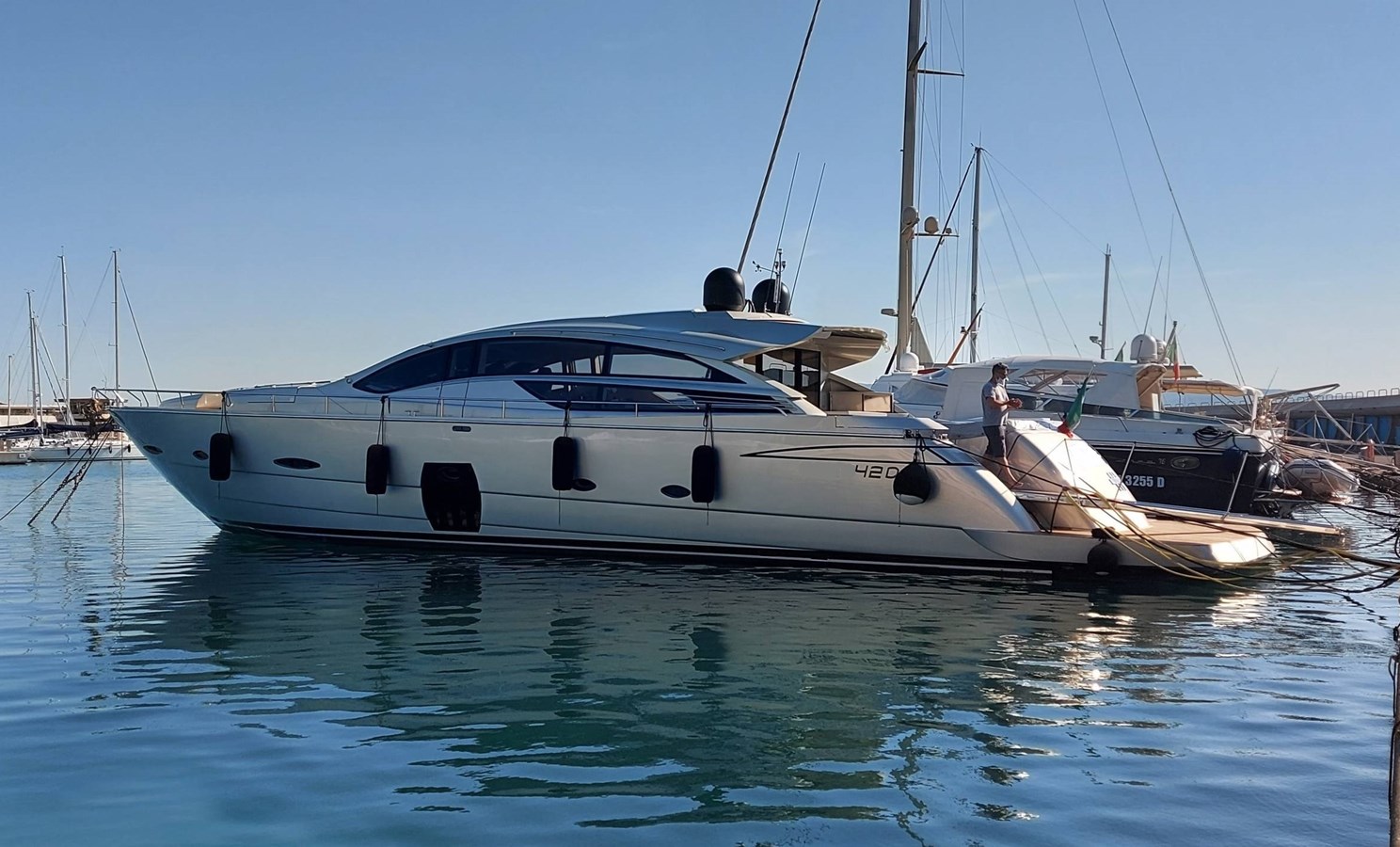 SDP - 2011 PERSHING 78' 9