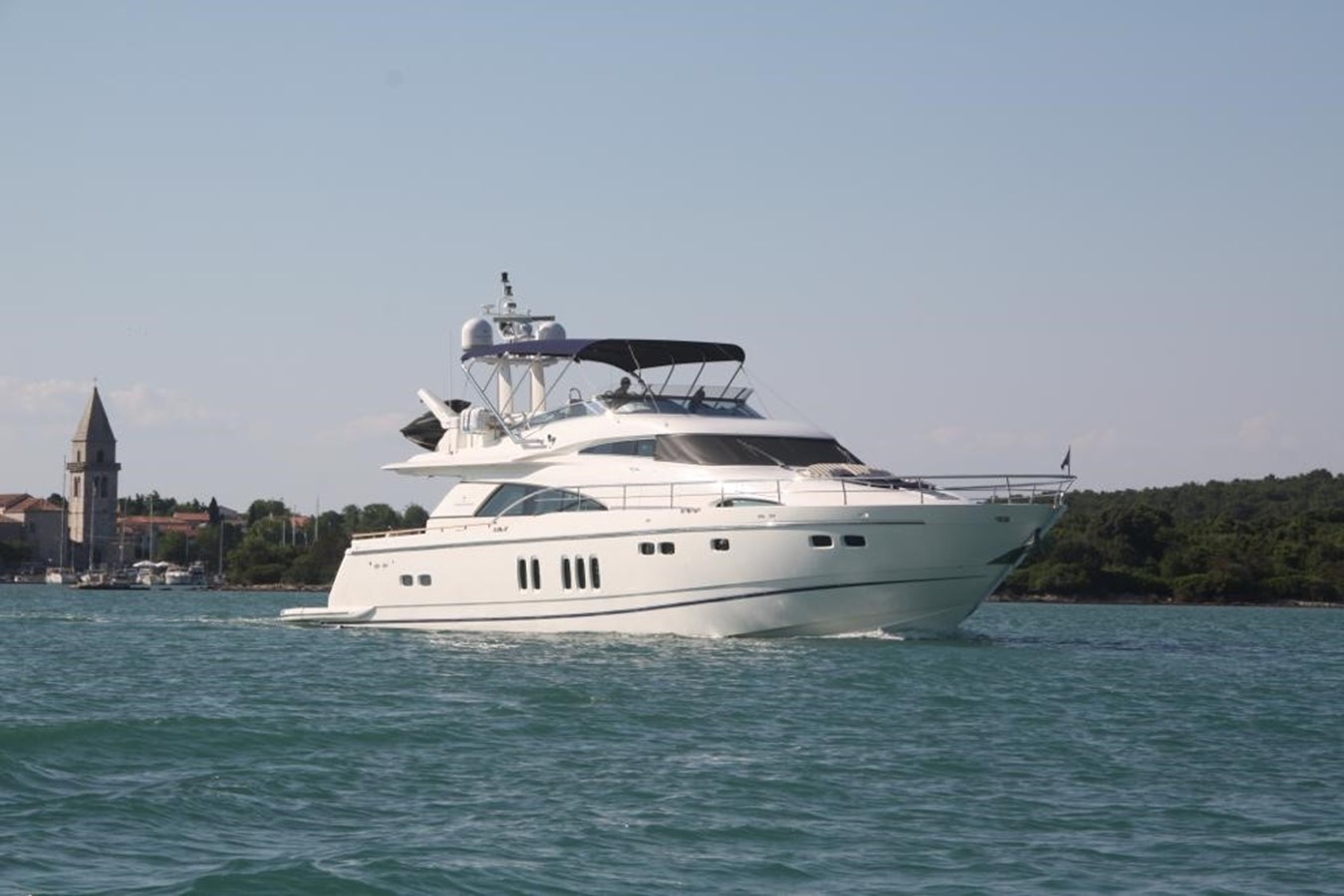 DOUBLE O SEVEN - 2009 FAIRLINE 78' 78 Squadron