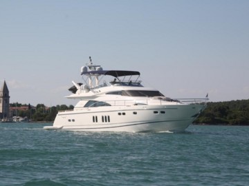 DOUBLE O SEVEN - 2009 FAIRLINE 78' 78 Squadron