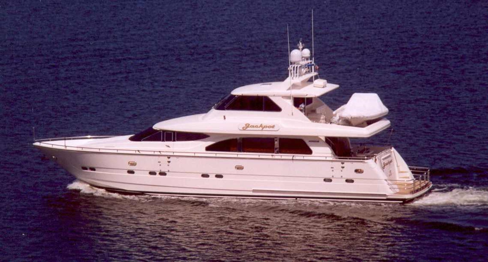 JACKPOT - 2001 HORIZON 77' 76 Skylounge M/Y