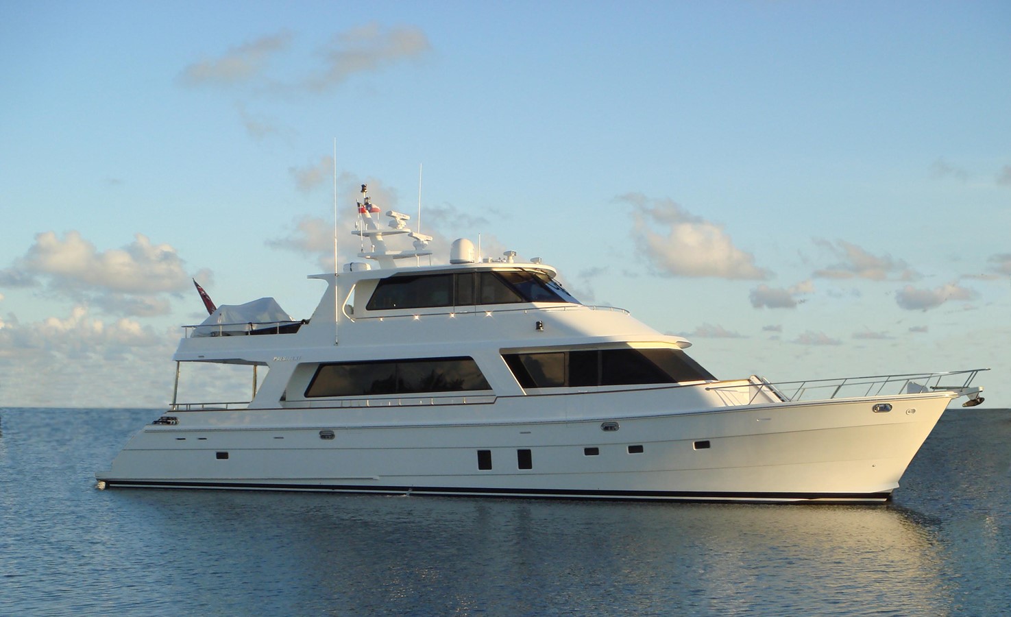 DOLCE VITA - 2009 PRESIDENT YACHTS 77' Custom 750