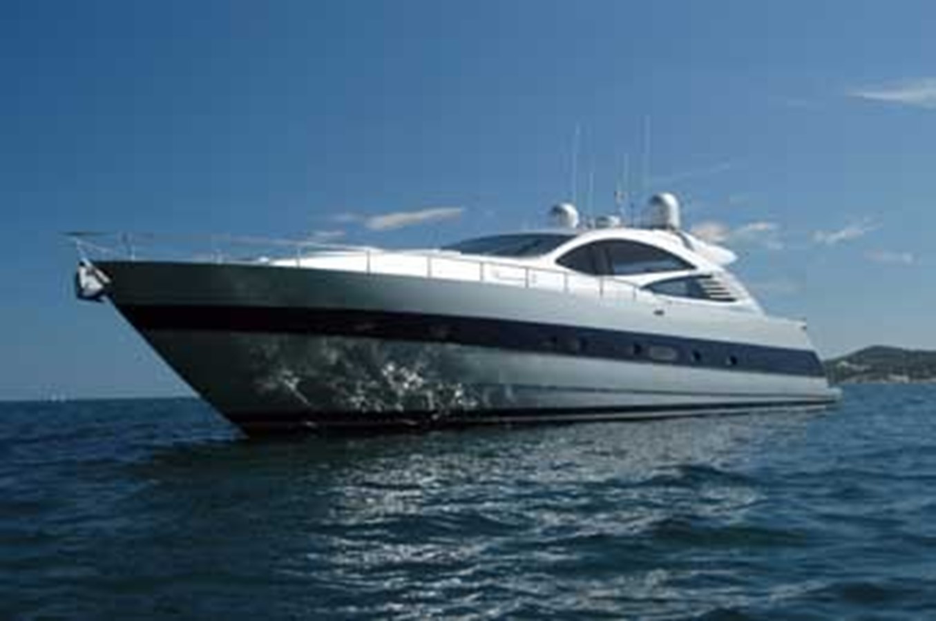 CALISTA - 2004 PERSHING 76' 10