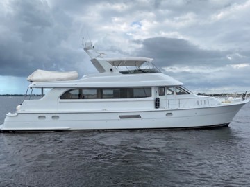 Haggis XV - 2001 HATTERAS 76' 4