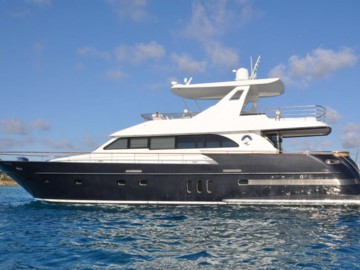 MONTAÑA DE PIEDRA - 2012 VAN DER VALK 76' 2