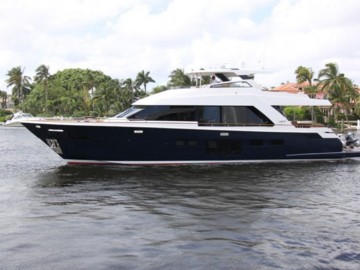 Breeze 76 - 2011 LAZZARA 76' Breeze Motor Cruiser