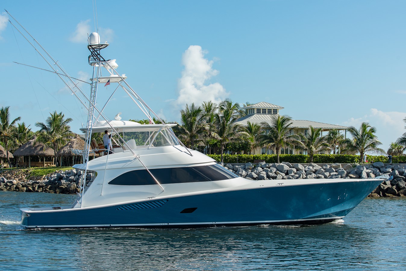 DREAM CHASER - 2012 VIKING 76' Convertible 76