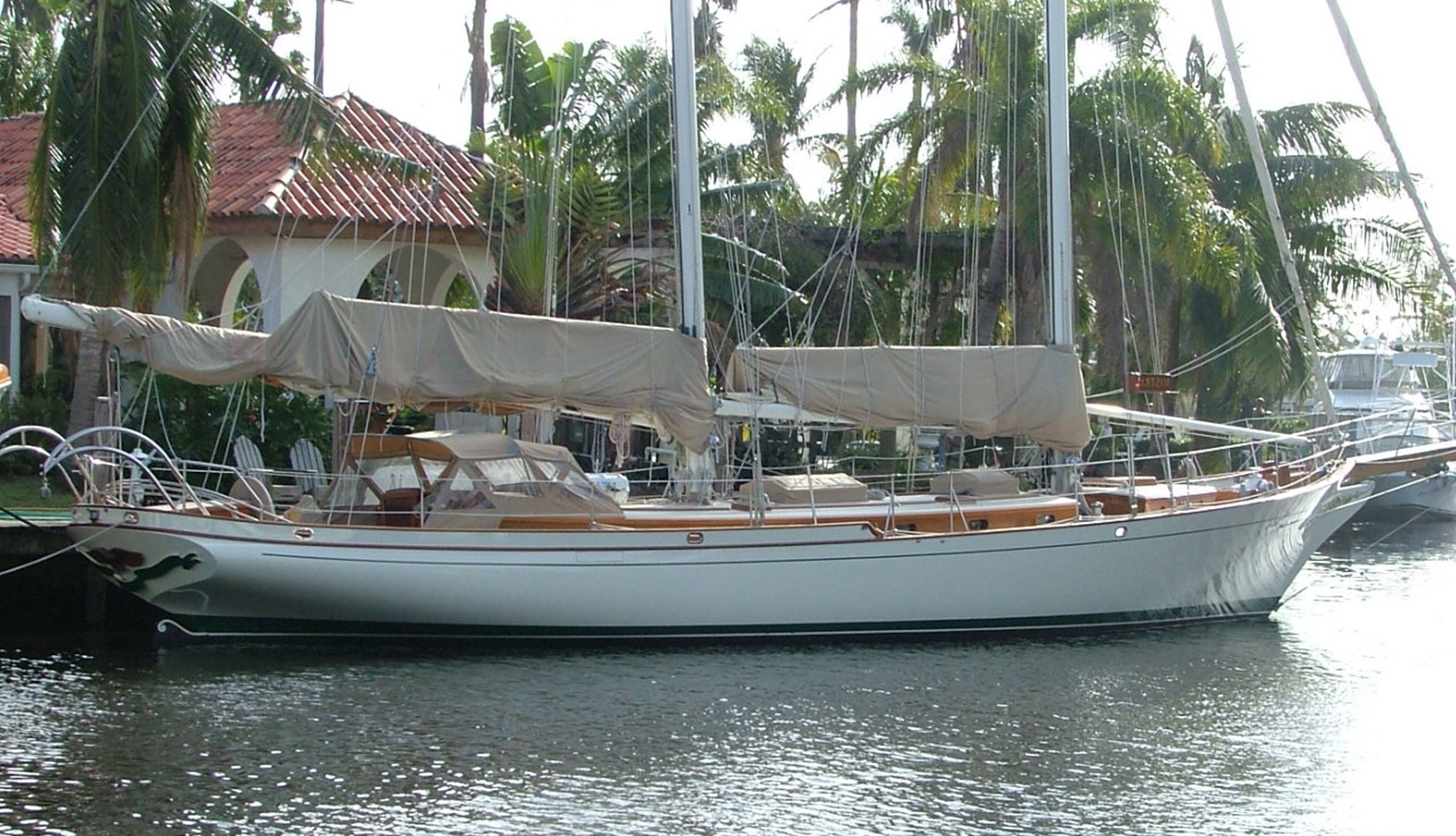 MISTRAL - 2000 LEGENDARY YACHTS 75' Herreshoff Sch