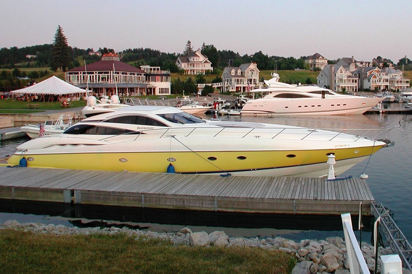 75' 2000 Sunseeker Predator (B7005) - 2000 SUNSEEK