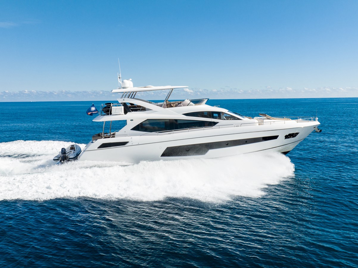 GOLDEN OURS - 2017 SUNSEEKER 75'