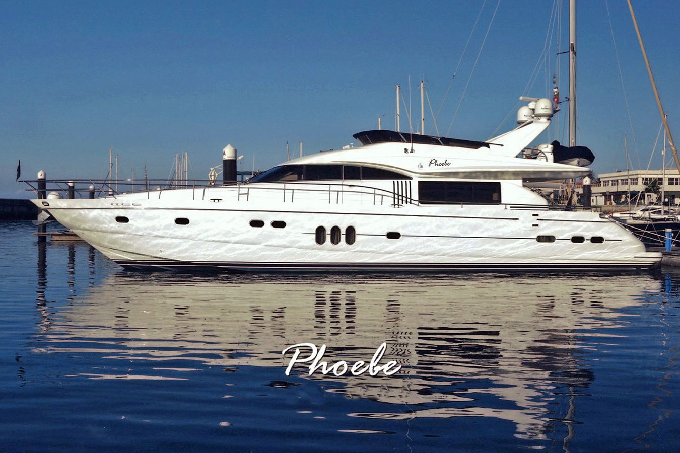 PHOEBE - 2005 PRINCESS YACHTS 74' 10