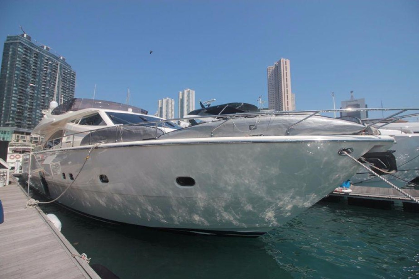 Nathalie - 2007 FERRETTI YACHTS 74' 5