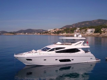 SILVER LINING - 2012 SUNSEEKER 74' 3