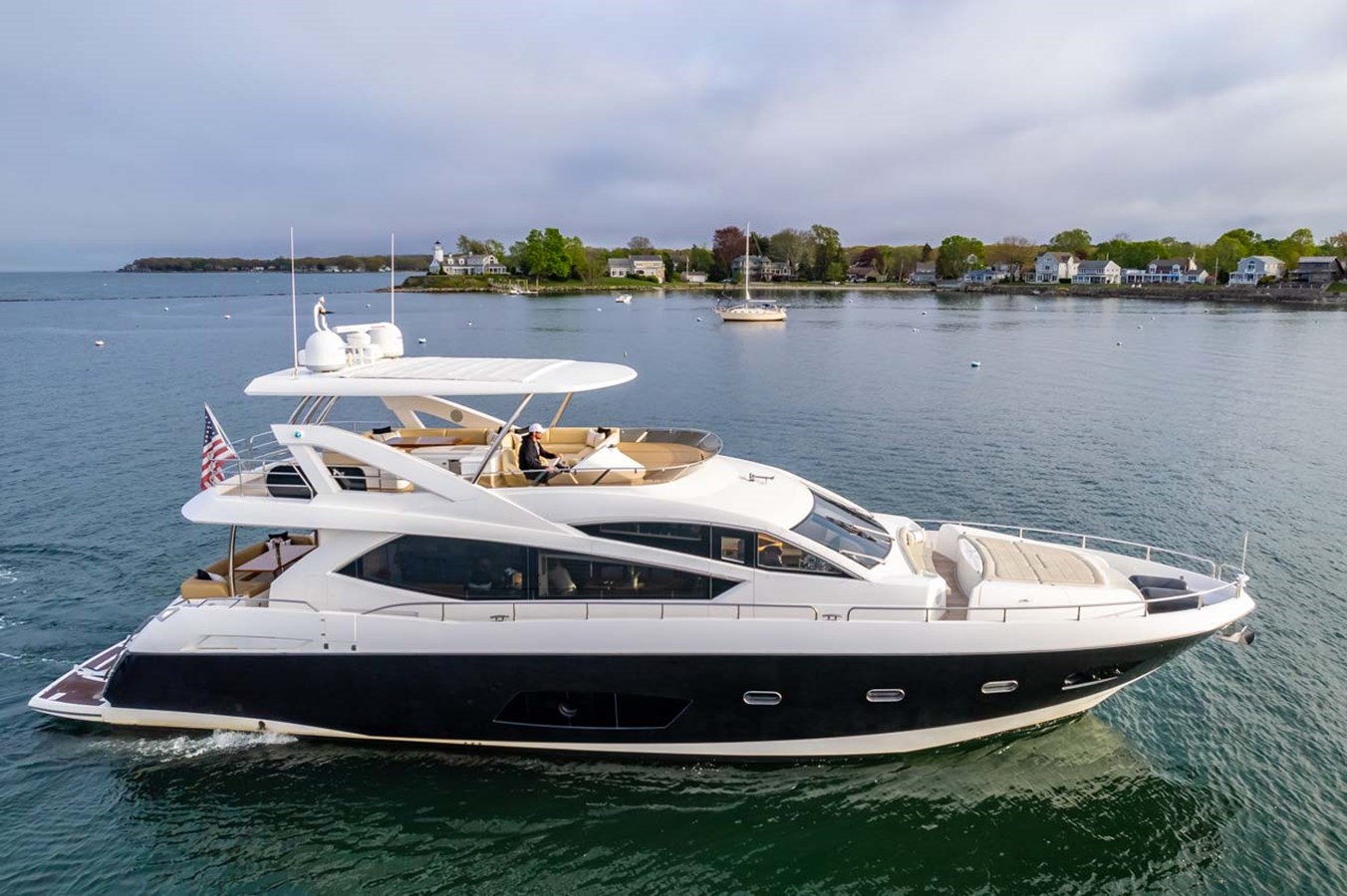 BORN TO RUN - 2013 SUNSEEKER 74' 2