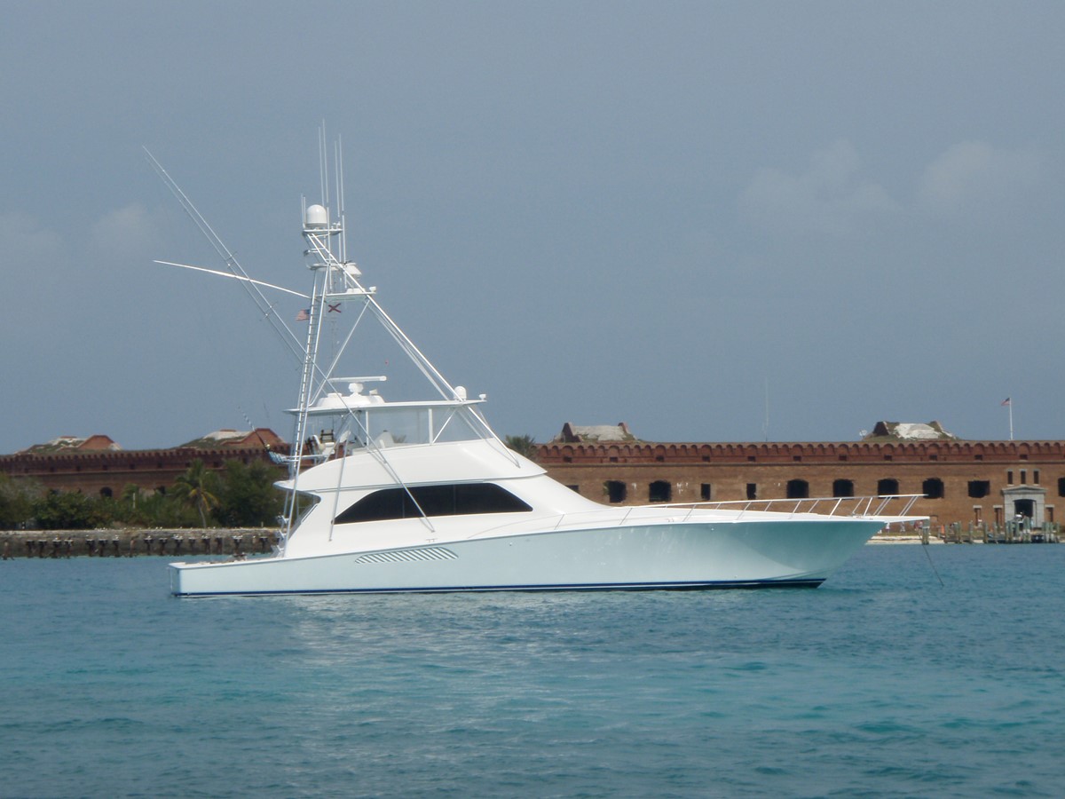 HOSANNA - 2004 VIKING 74'