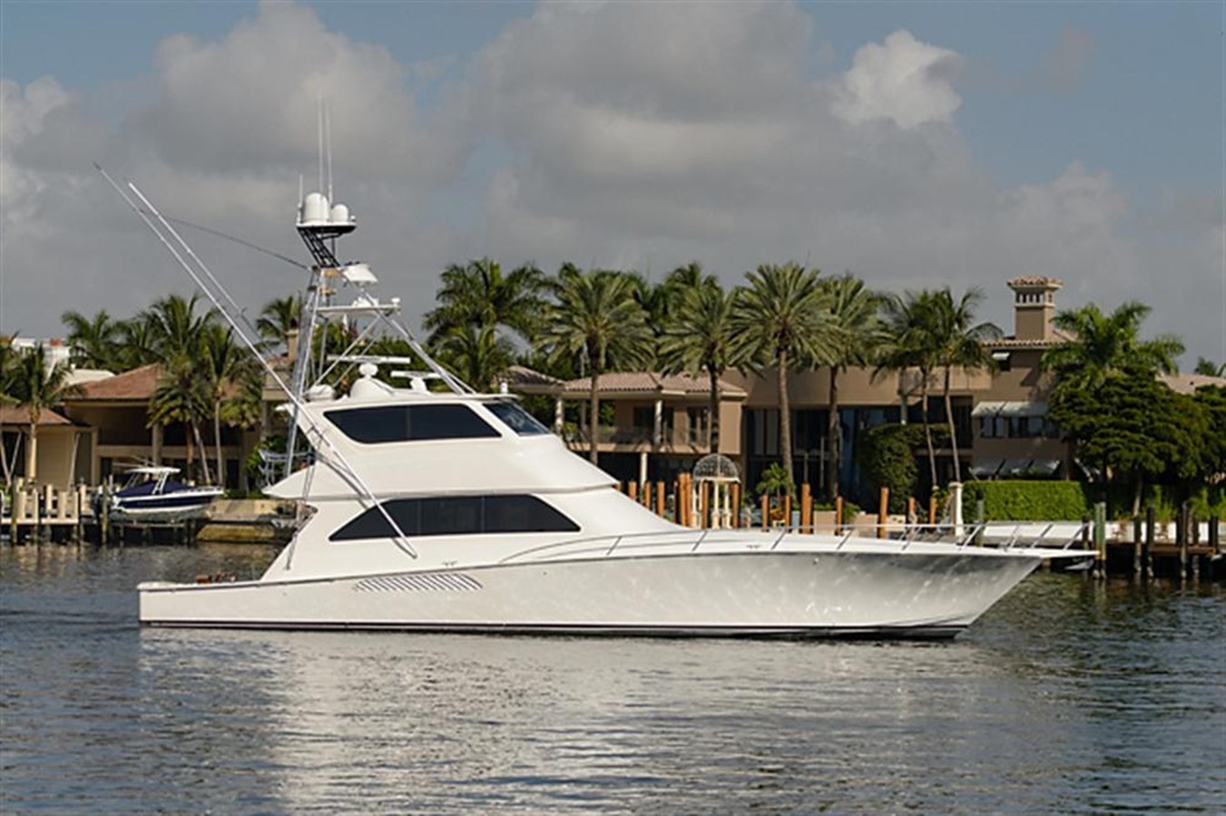 Conquest - 2007 VIKING 74' Enclosed Bridge Convert