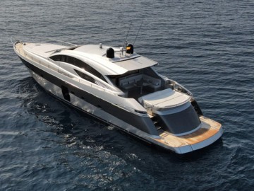 MB - 2011 PERSHING 73' 1