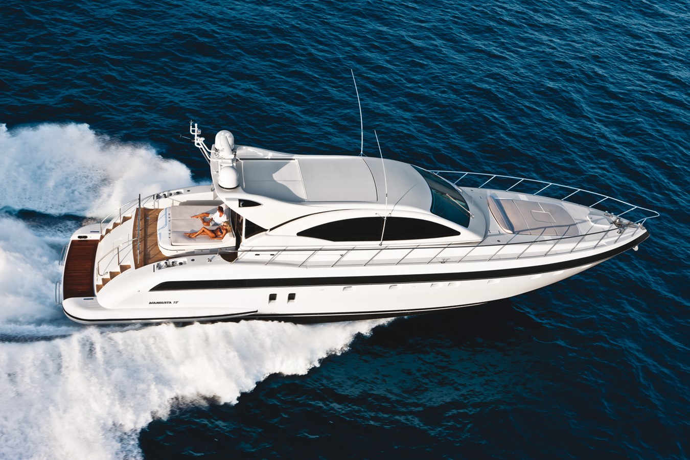 Mangusta 72 - 2015 OVERMARINE GROUP 72' 9