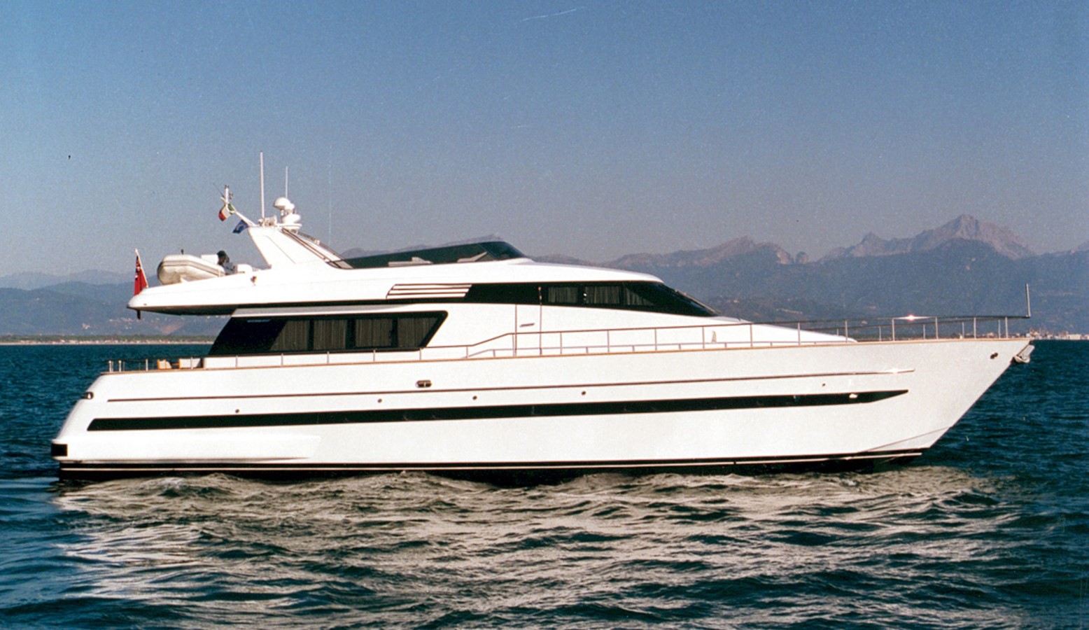 LYRA - 2000 SANLORENZO 72' 3