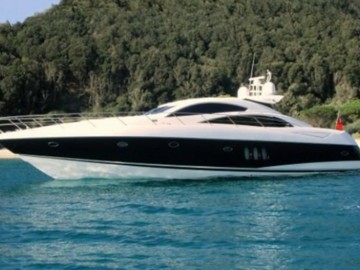 White Sands - 2006 SUNSEEKER 72' Predator 72