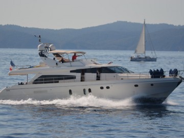 JAPI V - 2009 COUACH 72'