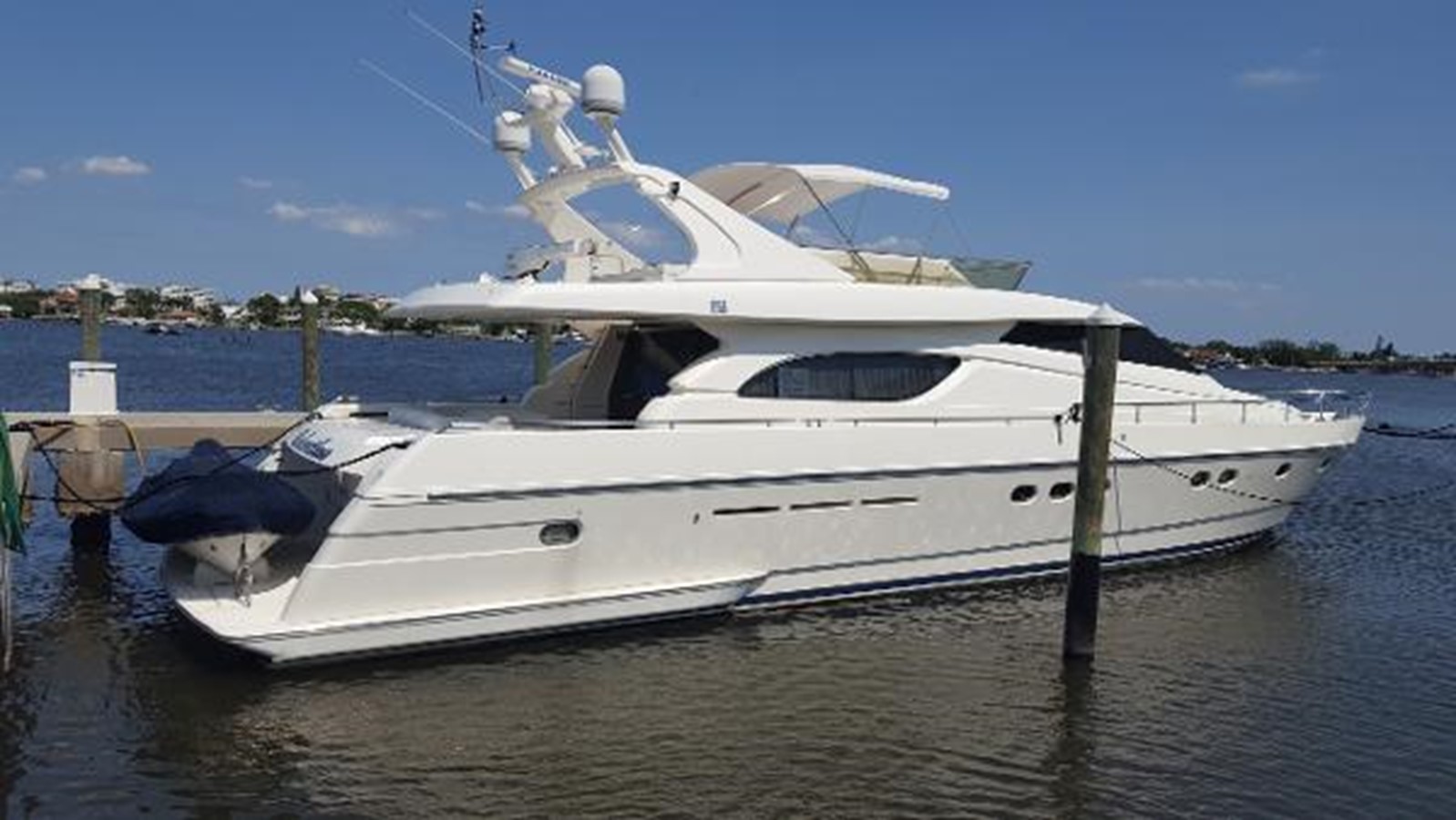 RELENTLESS - 2001 FERRETTI YACHTS 72'