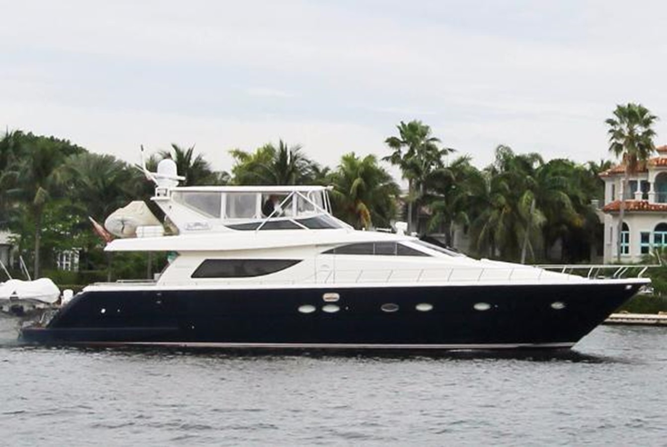 No Name - 2004 UNIESSE 72' 72 MOTOR YACHT