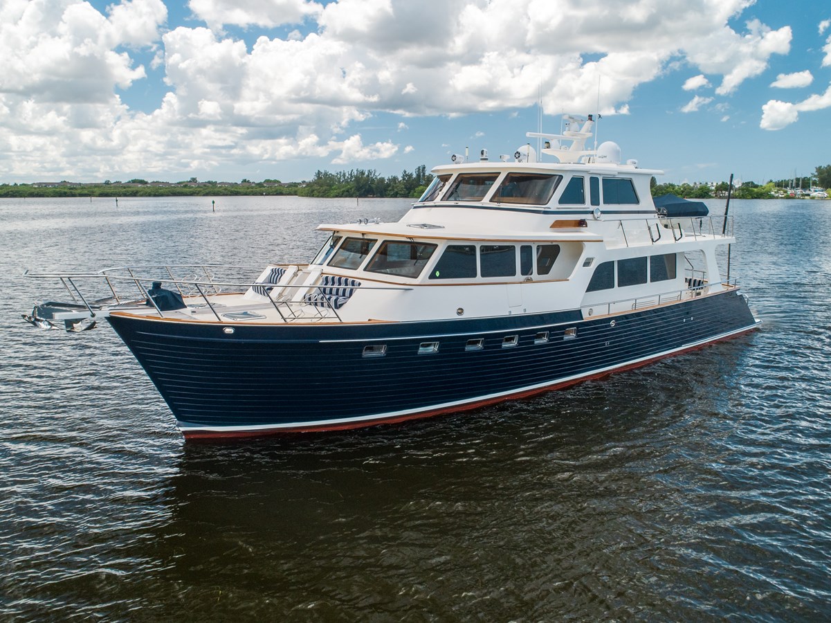 Nautical Nut - 2007 MARLOW 72'