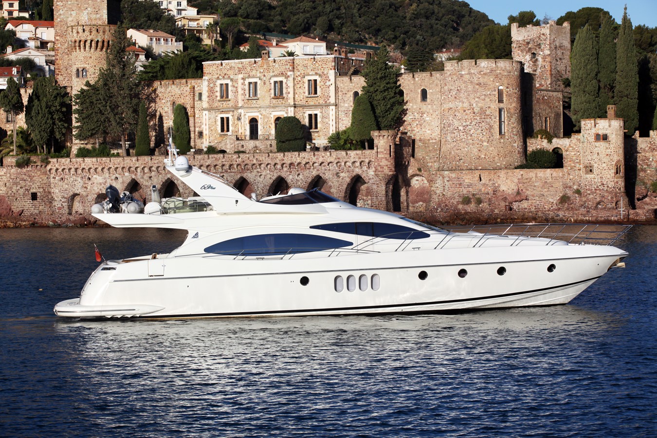 PRINCESS SISSI - 2004 AZIMUT YACHTS 70' 11