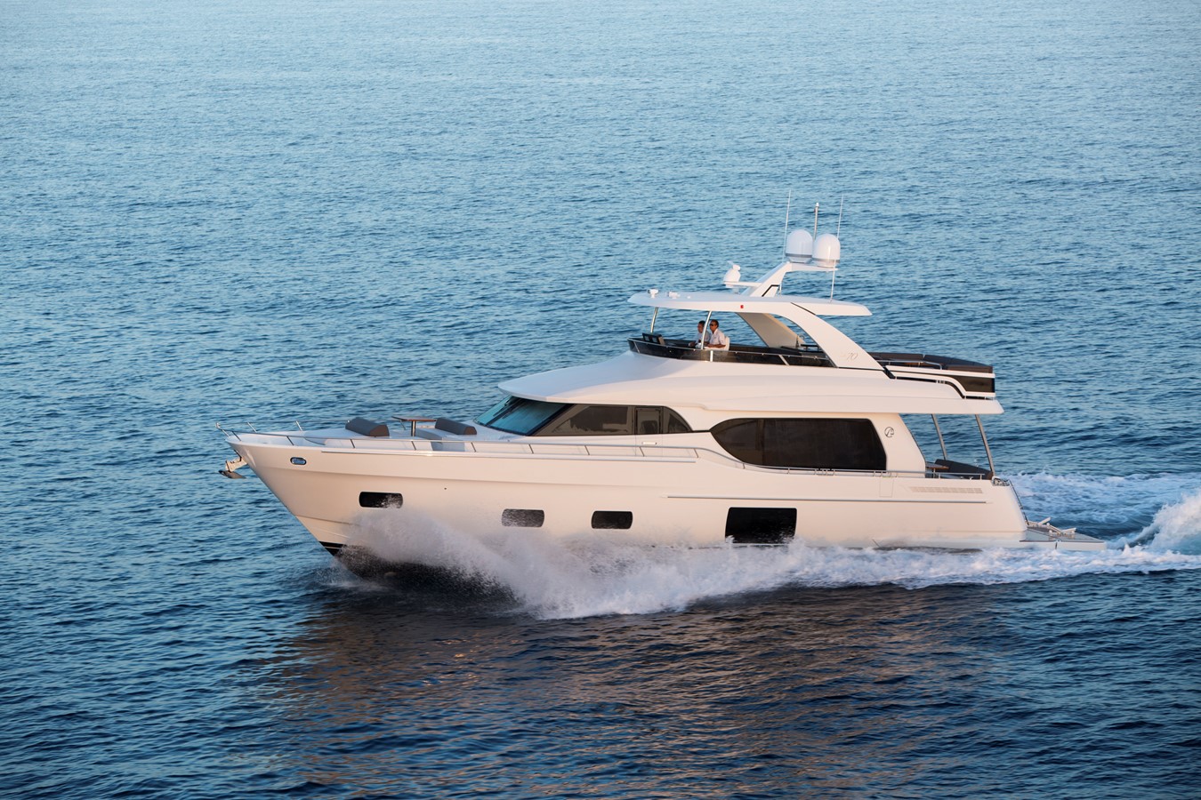 70E03 Ocean Alexander - 2017 OCEAN ALEXANDER 70' 6