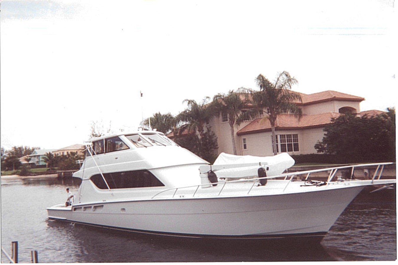 MYYEN - 2001 HATTERAS 70' 3