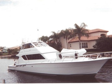 MYYEN - 2001 HATTERAS 70' 3