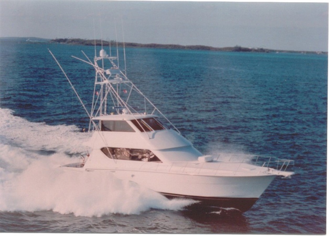 BODACIOUS - 2000 HATTERAS 70' Convertible