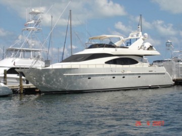 No Name - 2000 AZIMUT YACHTS 70' Sea Jet