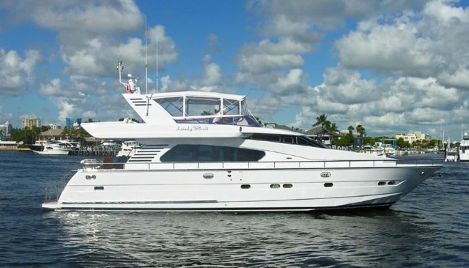 LADY BULL - 2000 HORIZON 70' Motoryacht with Deckh