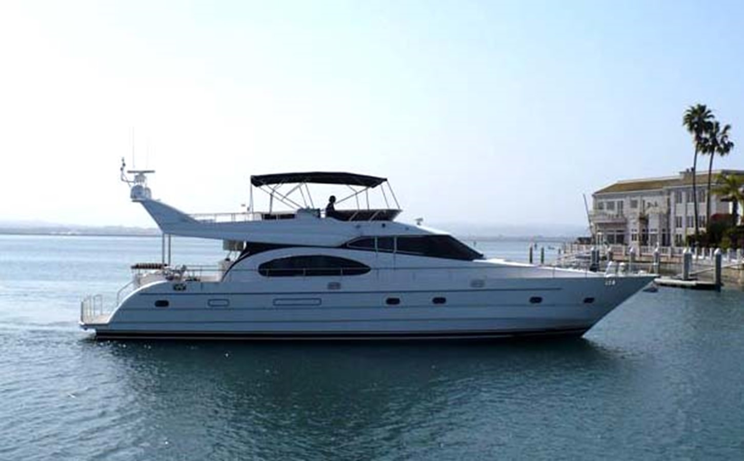 DRAGON CHASER - 2000 VITECH 70' Motor Yacht