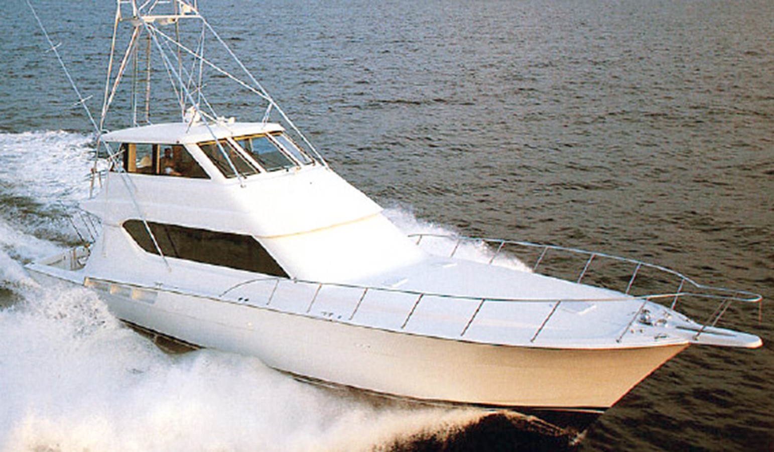 USELESS - 2002 HATTERAS 70'