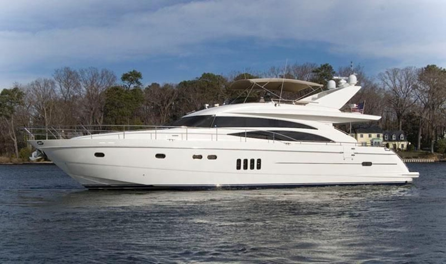 Safe and Sound - 2005 PRINCESS VIKING 70' 70 Motor