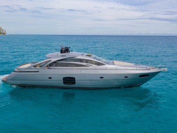 Stella - 2016 PERSHING 70' 70 Express