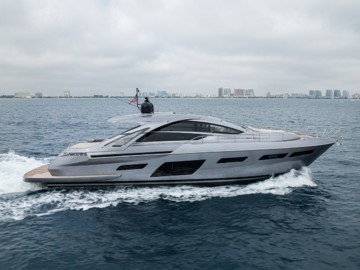 7X - 2022 PERSHING 70'