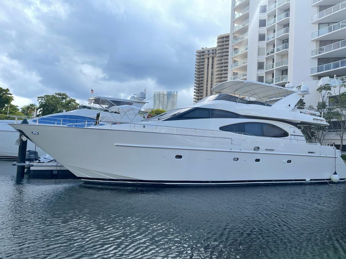 MAMILU - 2000 AZIMUT YACHTS 70'