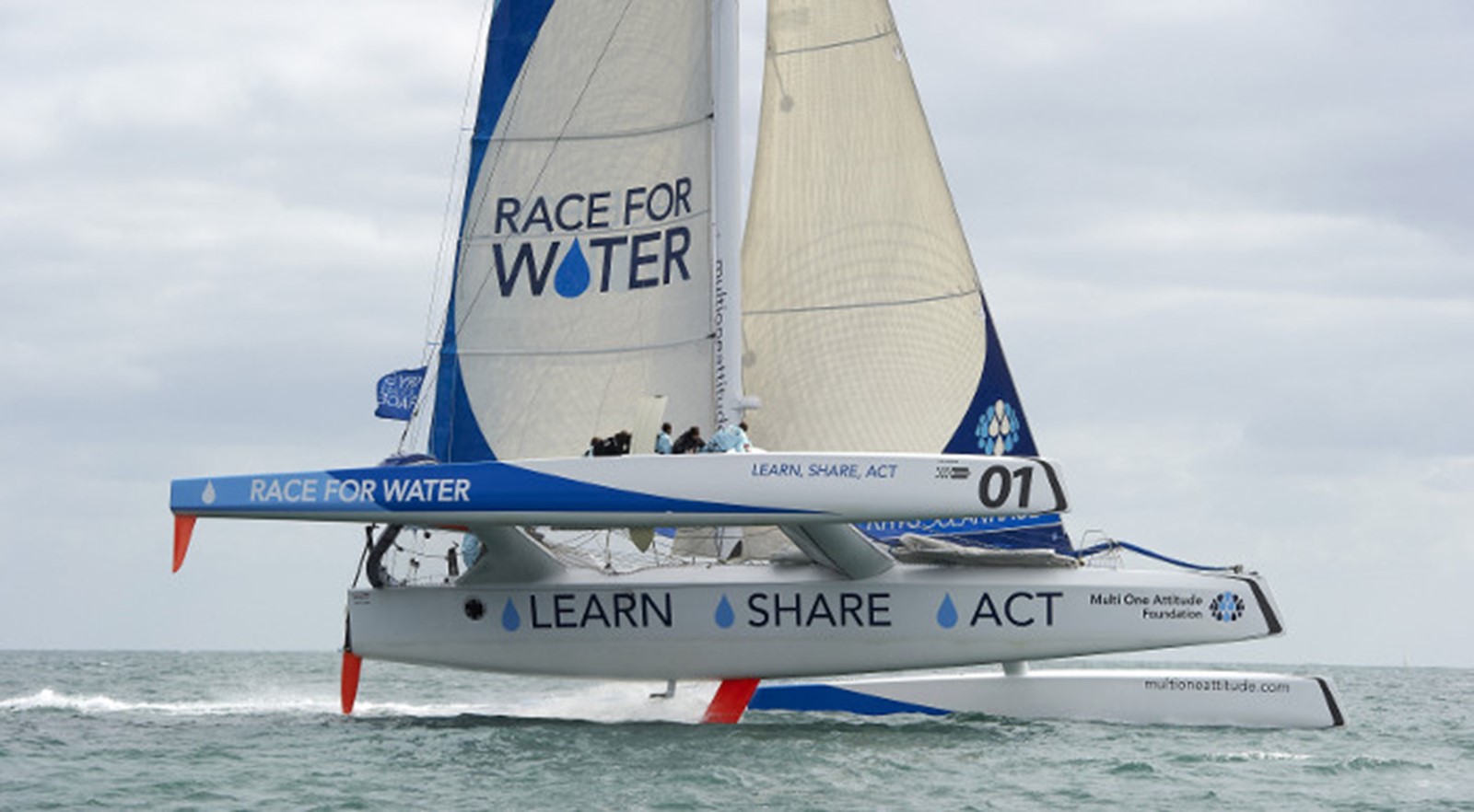 RACE FOR WATER - 2011 CDK 69' 7